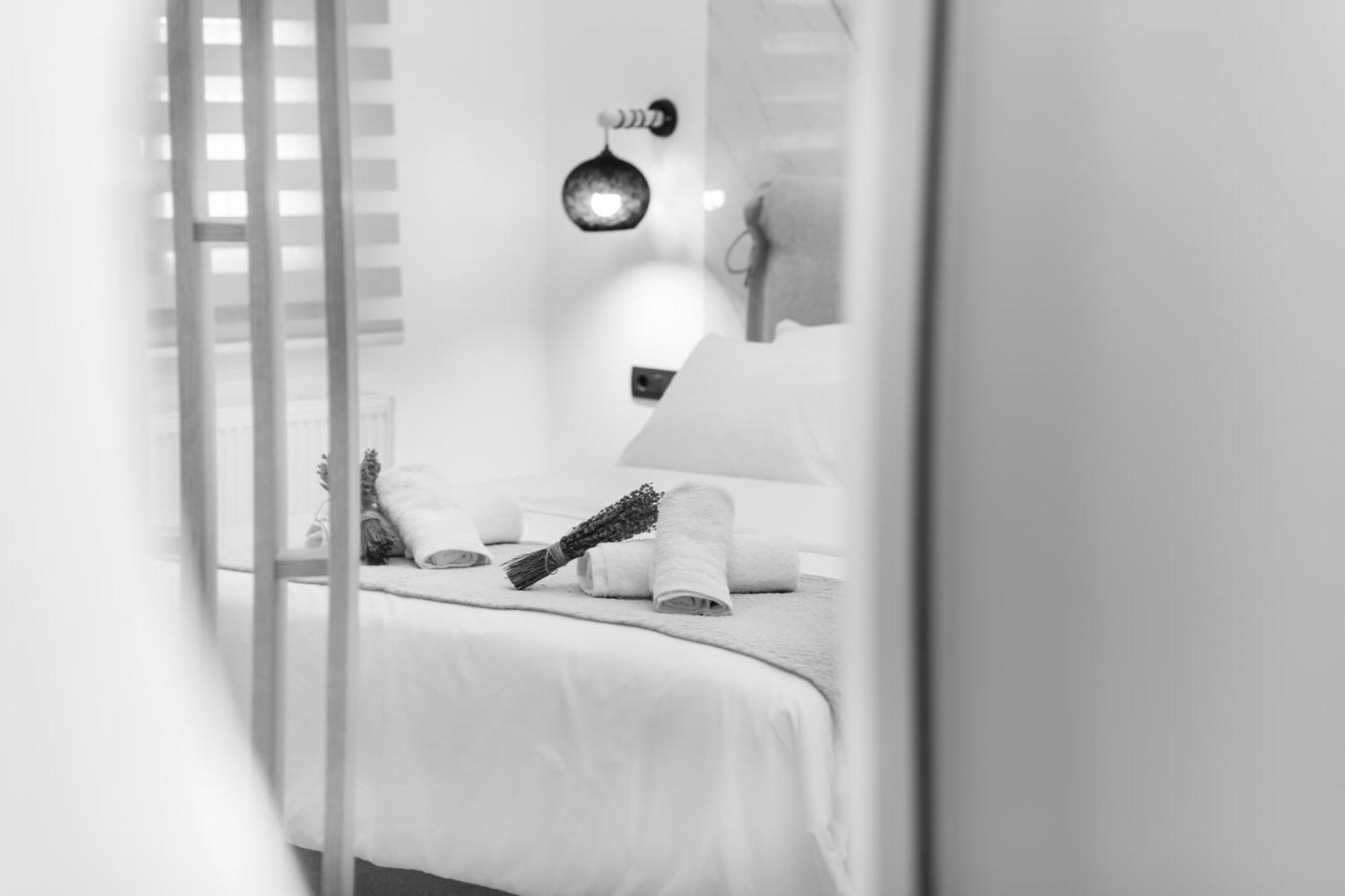 Domus Inn Luxury Apartments Parga Dış mekan fotoğraf